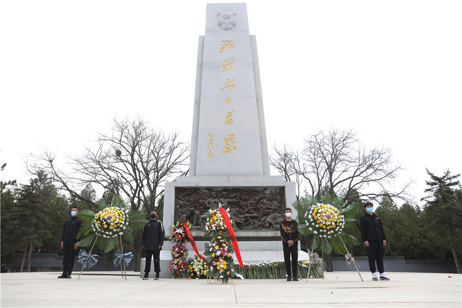 我校师生党员在太原解放纪念馆开展清明祭英烈主题党日活动